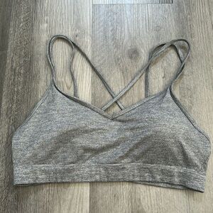 SPORTS BRA SIZE LARGE